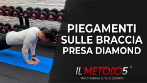 Piegamenti sulle braccia impostazione stretta Diamond